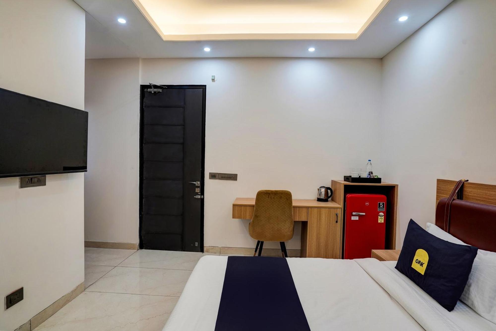 Hotel O Parkinn Gurgaon Zewnętrze zdjęcie